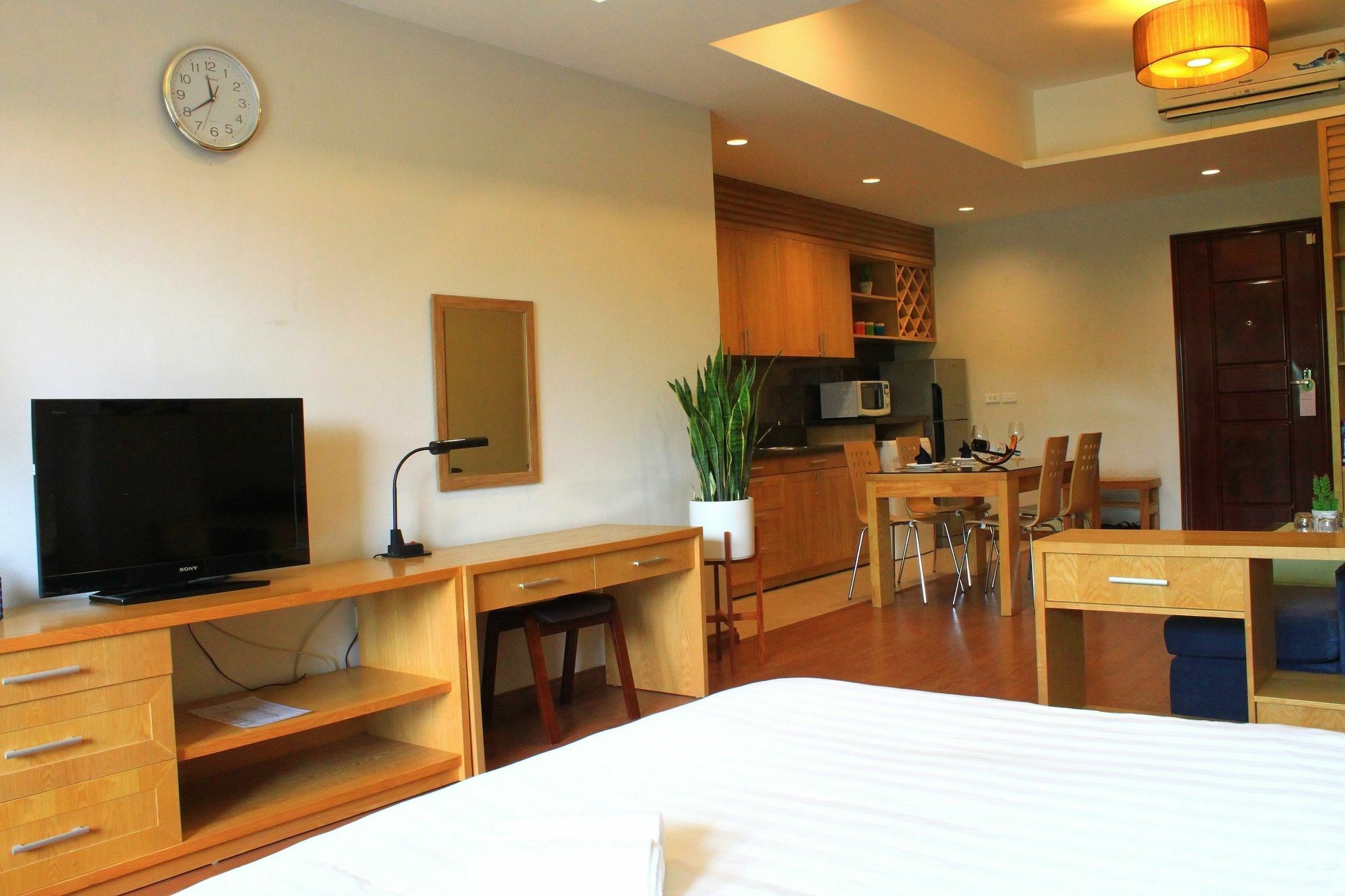 Lake House Studio Hanoi Bagian luar foto
