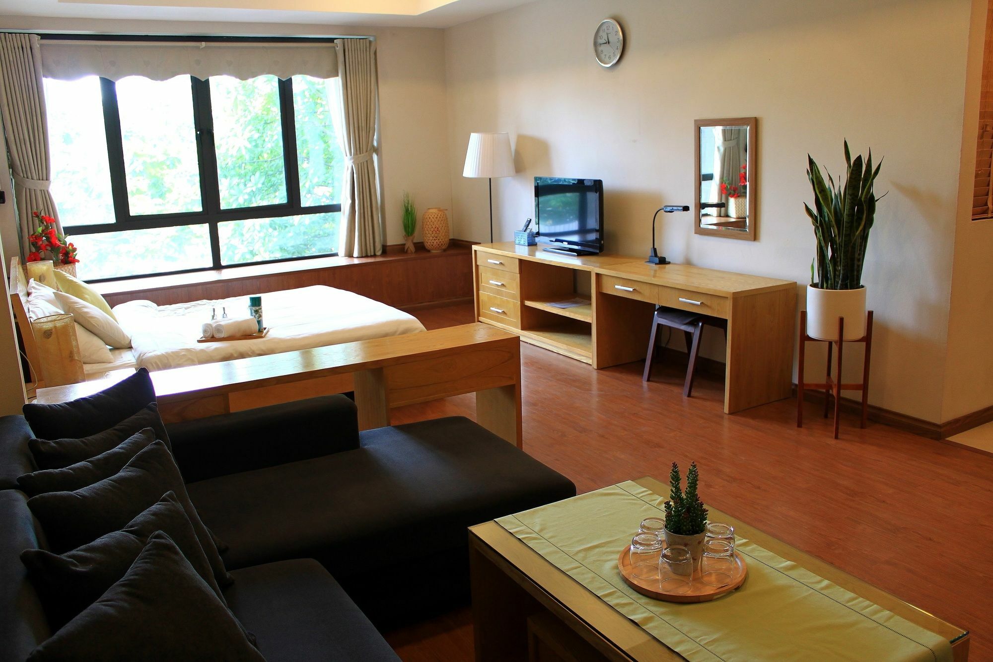 Lake House Studio Hanoi Bagian luar foto