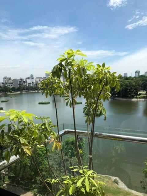 Lake House Studio Hanoi Bagian luar foto