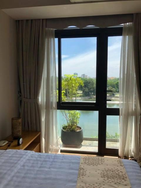 Lake House Studio Hanoi Bagian luar foto